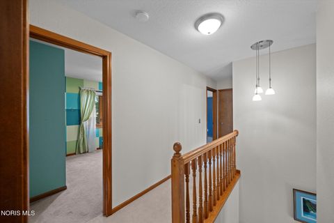 Tiny photo for 2252 Cedarwood Drive, Maumee, OH 43537 (MLS # 10009452)
