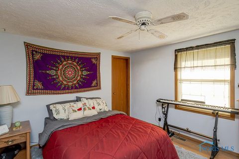 Tiny photo for 929 Linwood Avenue, Delta, OH 43515 (MLS # 10004153)