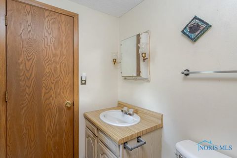 Tiny photo for 929 Linwood Avenue, Delta, OH 43515 (MLS # 10004153)