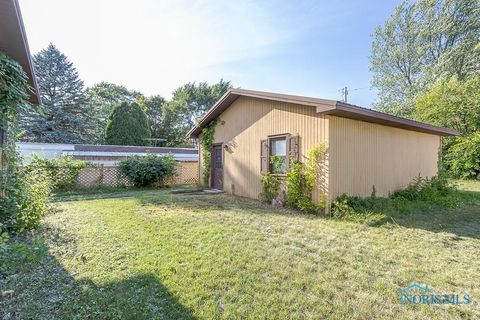 Tiny photo for 929 Linwood Avenue, Delta, OH 43515 (MLS # 10004153)