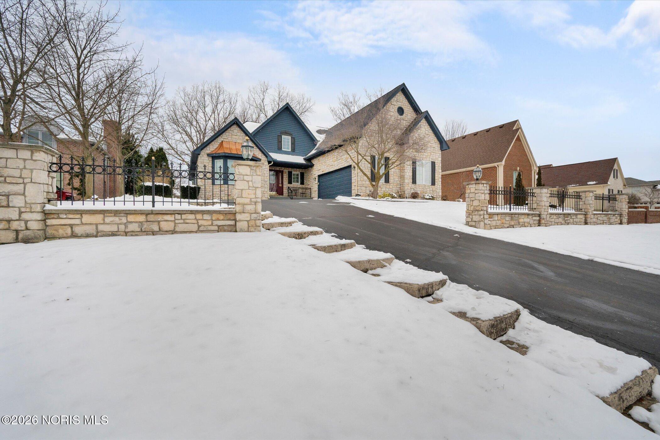 3204 Deep Water Lane