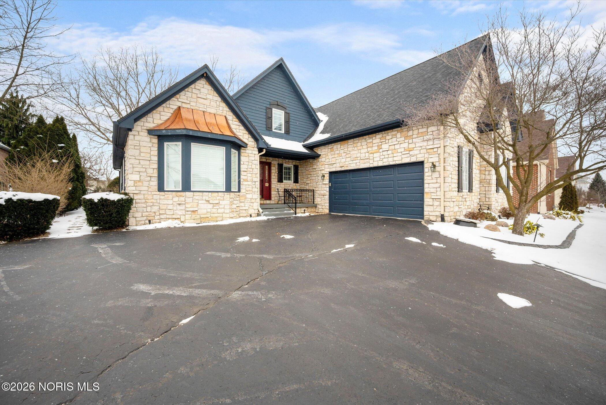 3204 Deep Water Lane