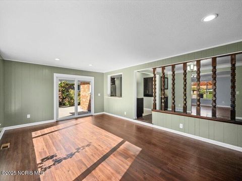 Tiny photo for 4311 Garden Estates Drive, Toledo, OH 43623 (MLS # 10000834)