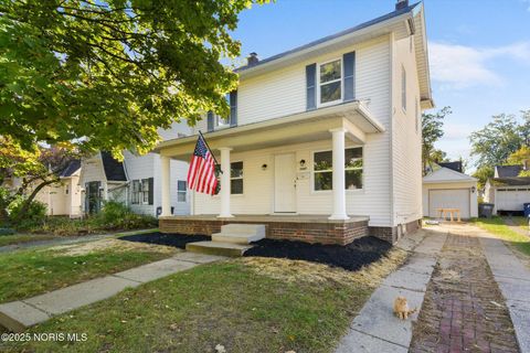 Tiny photo for 2447 Portsmouth Avenue, Toledo, OH 43613 (MLS # 10000304)