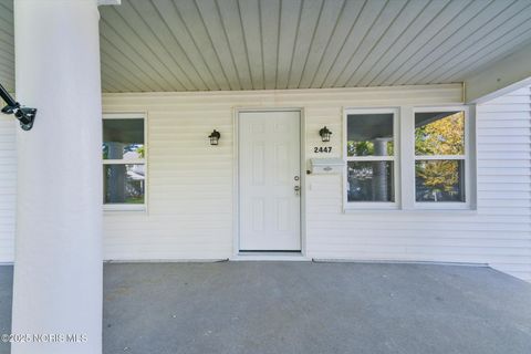 Tiny photo for 2447 Portsmouth Avenue, Toledo, OH 43613 (MLS # 10000304)