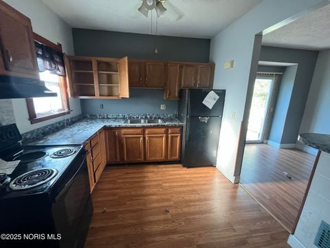 Tiny photo for 1489 Berdan Avenue, Toledo, OH 43612 (MLS # 10000211)
