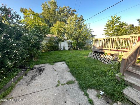 Tiny photo for 1489 Berdan Avenue, Toledo, OH 43612 (MLS # 10000211)