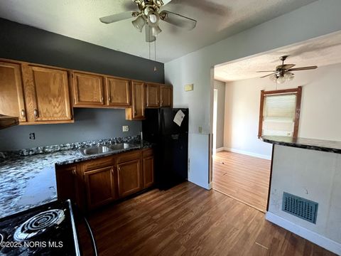 Tiny photo for 1489 Berdan Avenue, Toledo, OH 43612 (MLS # 10000211)