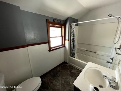 Tiny photo for 1489 Berdan Avenue, Toledo, OH 43612 (MLS # 10000211)