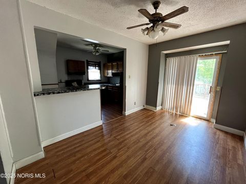 Tiny photo for 1489 Berdan Avenue, Toledo, OH 43612 (MLS # 10000211)