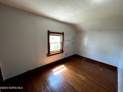 Tiny photo for 1489 Berdan Avenue, Toledo, OH 43612 (MLS # 10000211)