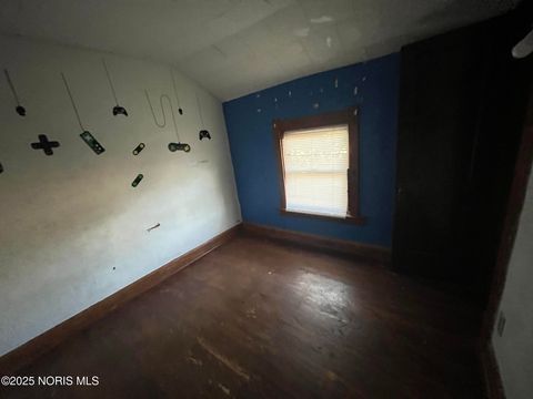 Tiny photo for 1489 Berdan Avenue, Toledo, OH 43612 (MLS # 10000211)