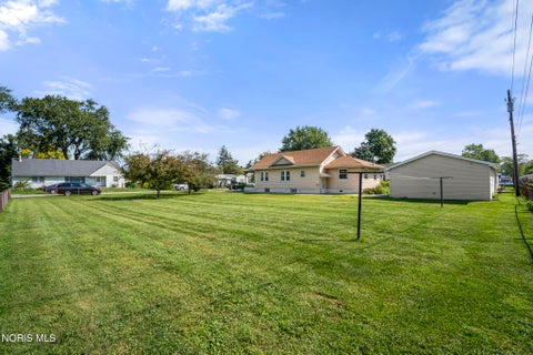 Tiny photo for 834 Gibson Drive, Toledo, OH 43612 (MLS # 10012372)