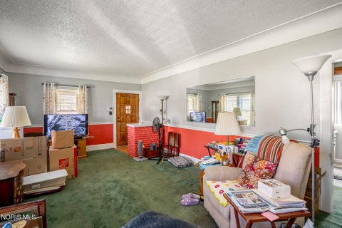 Tiny photo for 834 Gibson Drive, Toledo, OH 43612 (MLS # 10012372)