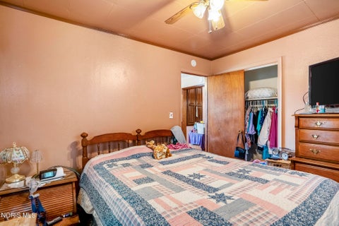 Tiny photo for 834 Gibson Drive, Toledo, OH 43612 (MLS # 10012372)