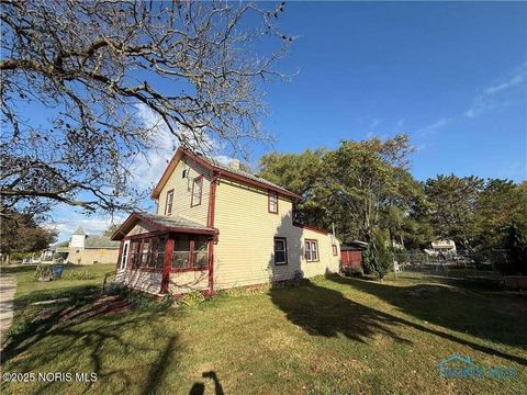 Tiny photo for 1219 Crystal Street, Toledo, OH 43605 (MLS # 10002574)