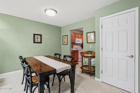 Tiny photo for 6445 Madison Cove Court # 12, Sylvania, OH 43560 (MLS # 10007007)