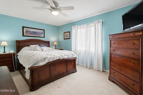 Tiny photo for 6445 Madison Cove Court # 12, Sylvania, OH 43560 (MLS # 10007007)