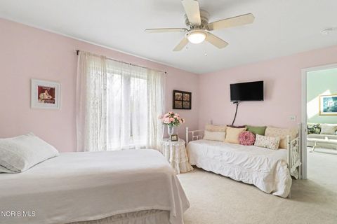 Tiny photo for 6445 Madison Cove Court # 12, Sylvania, OH 43560 (MLS # 10007007)