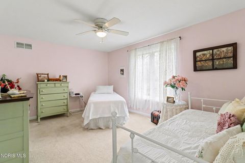 Tiny photo for 6445 Madison Cove Court # 12, Sylvania, OH 43560 (MLS # 10007007)