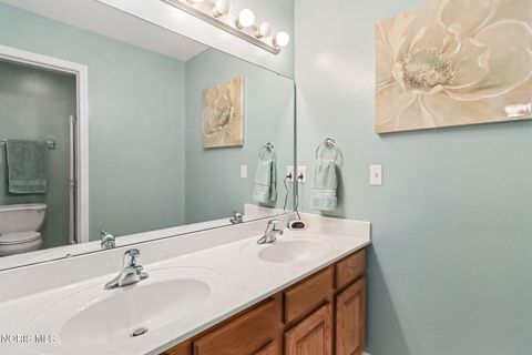 Tiny photo for 6445 Madison Cove Court # 12, Sylvania, OH 43560 (MLS # 10007007)