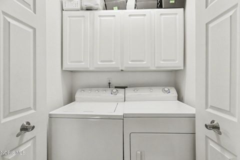 Tiny photo for 6445 Madison Cove Court # 12, Sylvania, OH 43560 (MLS # 10007007)