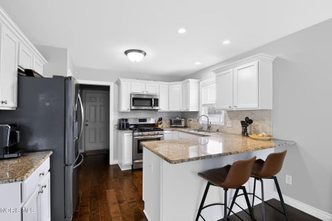 Tiny photo for 5903 Pine Tree Place, Sylvania, OH 43560 (MLS # 10013566)