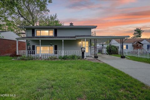 Photo of 1216 Cady Street, Maumee, OH 43537 (MLS # 10006686)