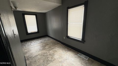 Tiny photo for 1637 Vance Street, Toledo, OH 43607 (MLS # 10004306)