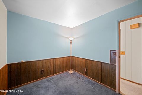 Tiny photo for 5402 Sandra Court, Toledo, OH 43613 (MLS # 10000518)