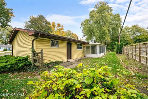 Tiny photo for 5402 Sandra Court, Toledo, OH 43613 (MLS # 10000518)