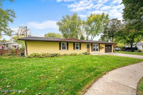 Tiny photo for 5402 Sandra Court, Toledo, OH 43613 (MLS # 10000518)