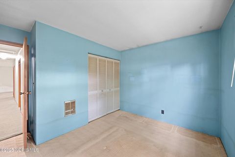 Tiny photo for 5402 Sandra Court, Toledo, OH 43613 (MLS # 10000518)