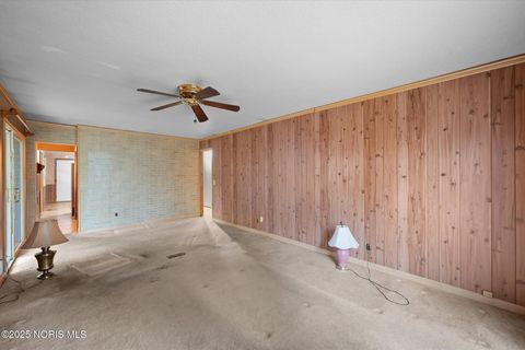 Tiny photo for 5402 Sandra Court, Toledo, OH 43613 (MLS # 10000518)