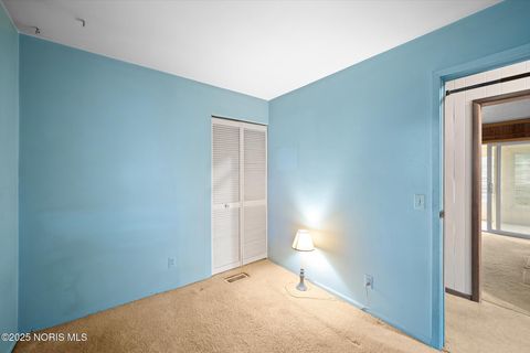 Tiny photo for 5402 Sandra Court, Toledo, OH 43613 (MLS # 10000518)