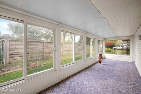 Tiny photo for 5402 Sandra Court, Toledo, OH 43613 (MLS # 10000518)