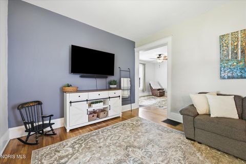 Tiny photo for 111 Bond Street, Pemberville, OH 43450 (MLS # 10009684)