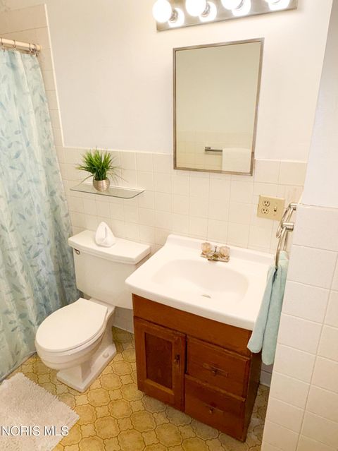 Tiny photo for 6162 Greenacre Road, Toledo, OH 43615 (MLS # 10010721)