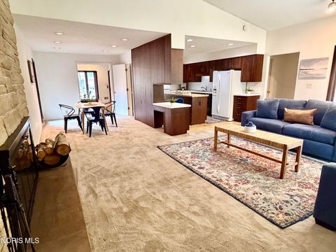 Tiny photo for 6162 Greenacre Road, Toledo, OH 43615 (MLS # 10010721)