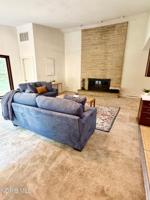 Tiny photo for 6162 Greenacre Road, Toledo, OH 43615 (MLS # 10010721)
