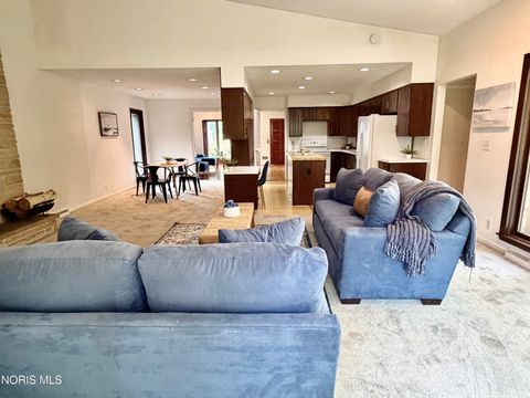 Tiny photo for 6162 Greenacre Road, Toledo, OH 43615 (MLS # 10010721)
