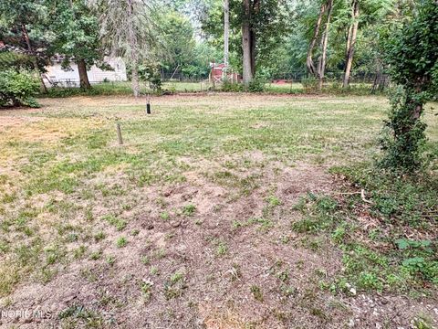 Tiny photo for 6162 Greenacre Road, Toledo, OH 43615 (MLS # 10010721)
