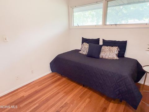Tiny photo for 6162 Greenacre Road, Toledo, OH 43615 (MLS # 10010721)
