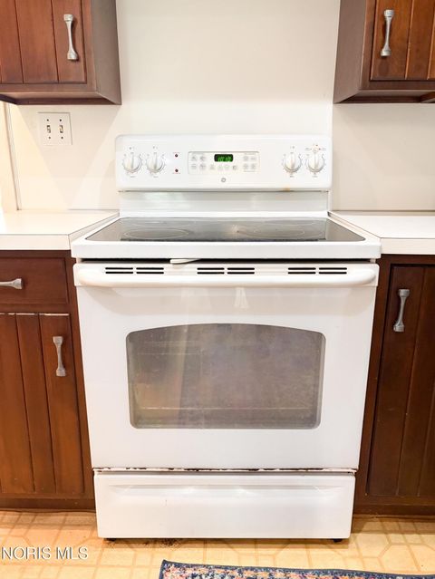Tiny photo for 6162 Greenacre Road, Toledo, OH 43615 (MLS # 10010721)