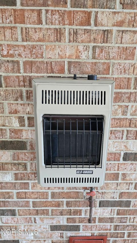 Tiny photo for 3520 Springlake Drive, Findlay, OH 45840 (MLS # 10006815)