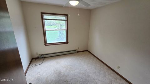 Tiny photo for 3520 Springlake Drive, Findlay, OH 45840 (MLS # 10006815)