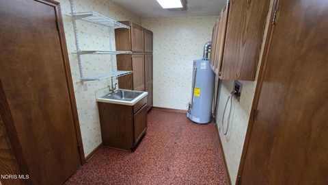 Tiny photo for 3520 Springlake Drive, Findlay, OH 45840 (MLS # 10006815)