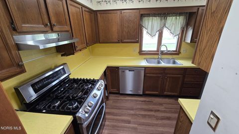 Tiny photo for 3520 Springlake Drive, Findlay, OH 45840 (MLS # 10006815)