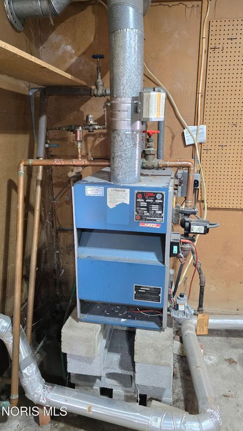 Tiny photo for 3520 Springlake Drive, Findlay, OH 45840 (MLS # 10006815)