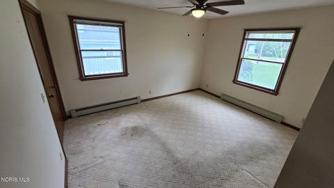 Tiny photo for 3520 Springlake Drive, Findlay, OH 45840 (MLS # 10006815)